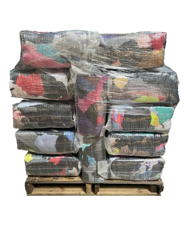 PALLET OF 40X 10KG MIXED COLOURED RAGS